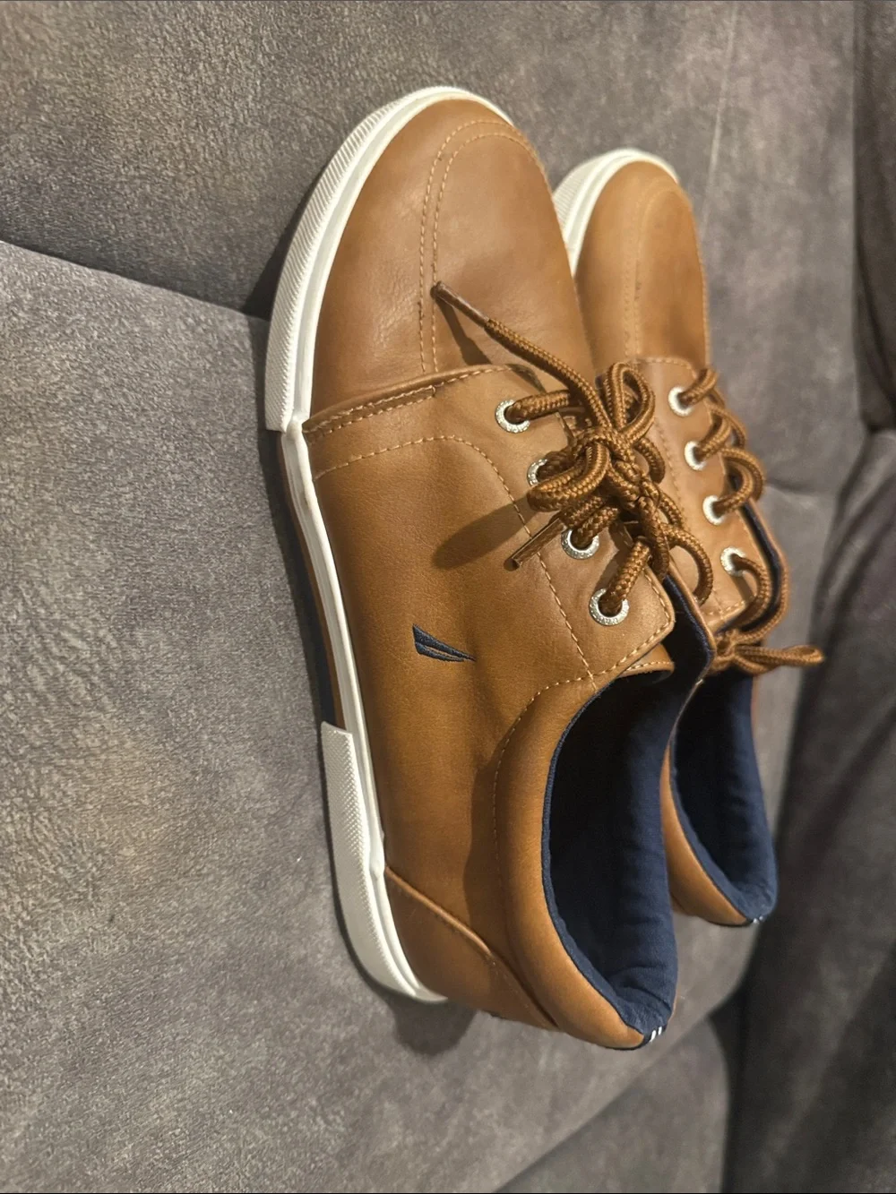 Nautica Tan/Brown Leather Lace-Up Boat Shoes